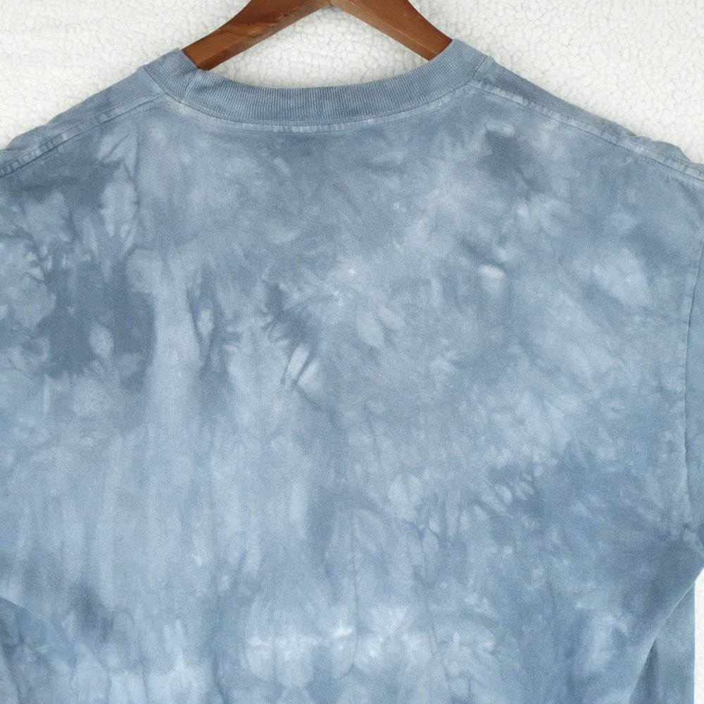 The Mountain T Shirt Mens Large Blue Marble Wolves Nature Short Sleeve Crew - Picture 8 of 11